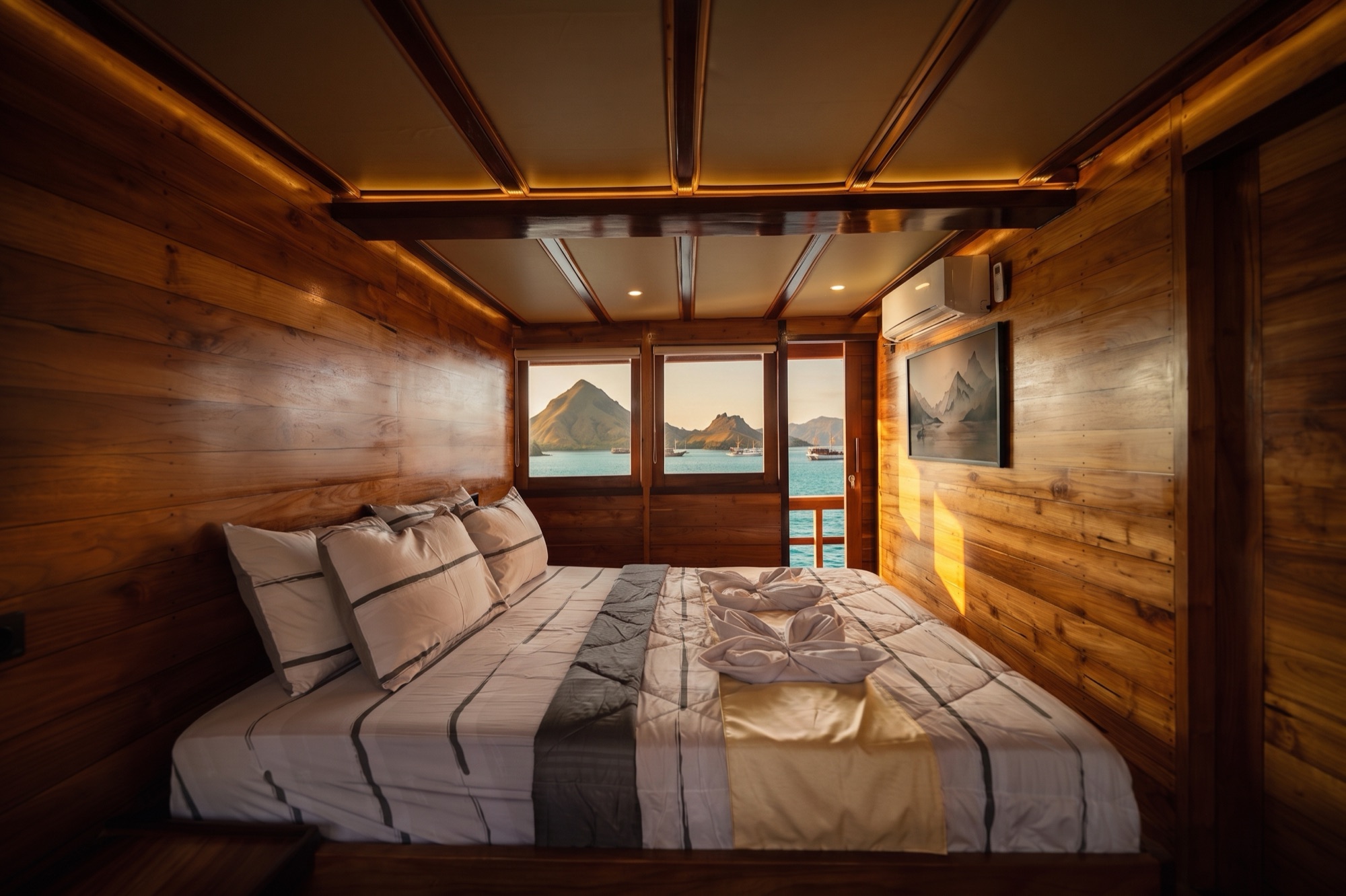 Ocean Suite I