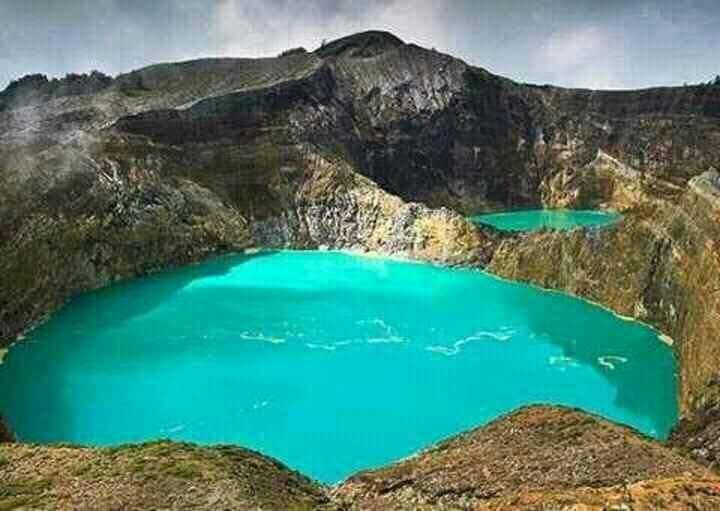 The turquoise crater lake of Kelimutu volcano, Flores