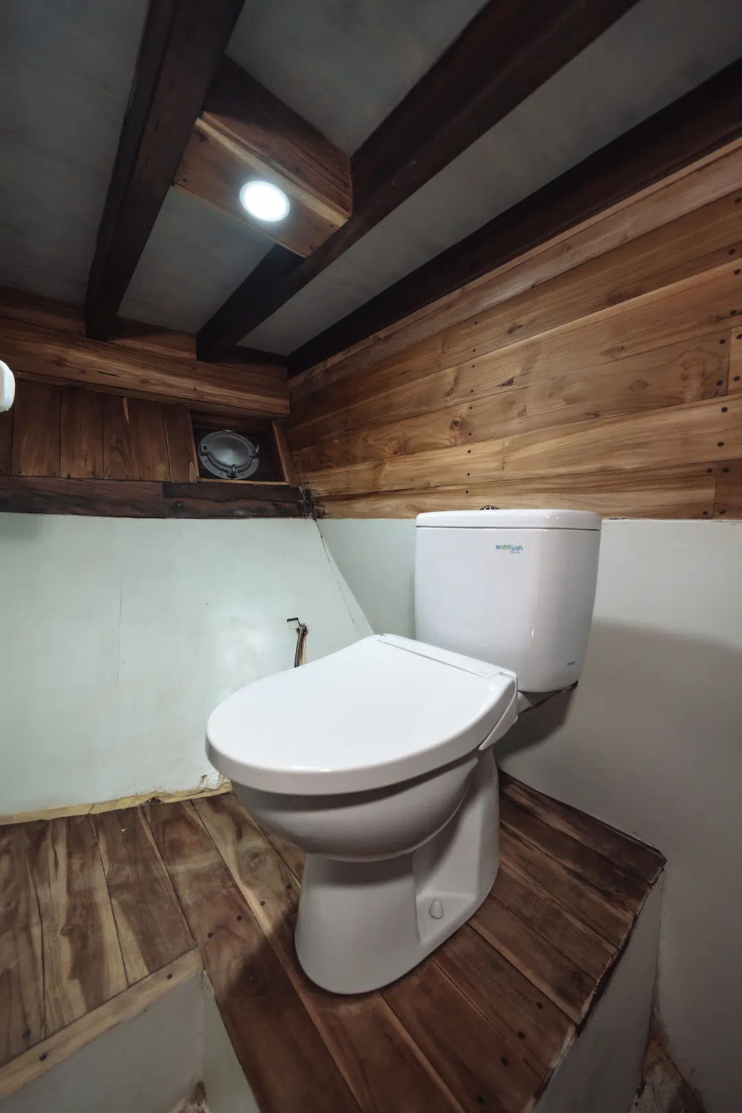Banda Neira / Savu cabin, Standard Cabin